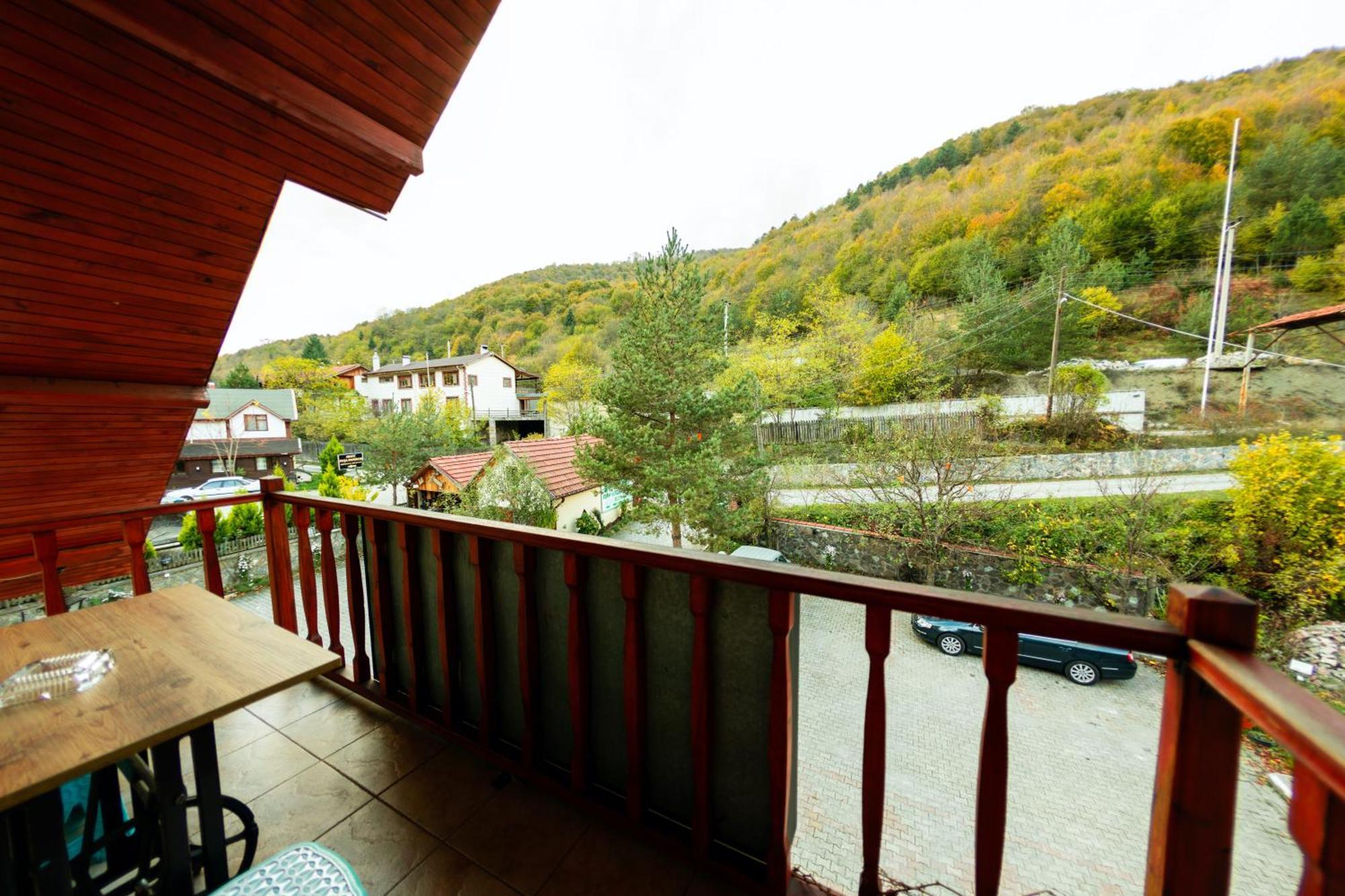 Abant Doga Koeskue Bed & Breakfast Bolu Eksteriør bilde